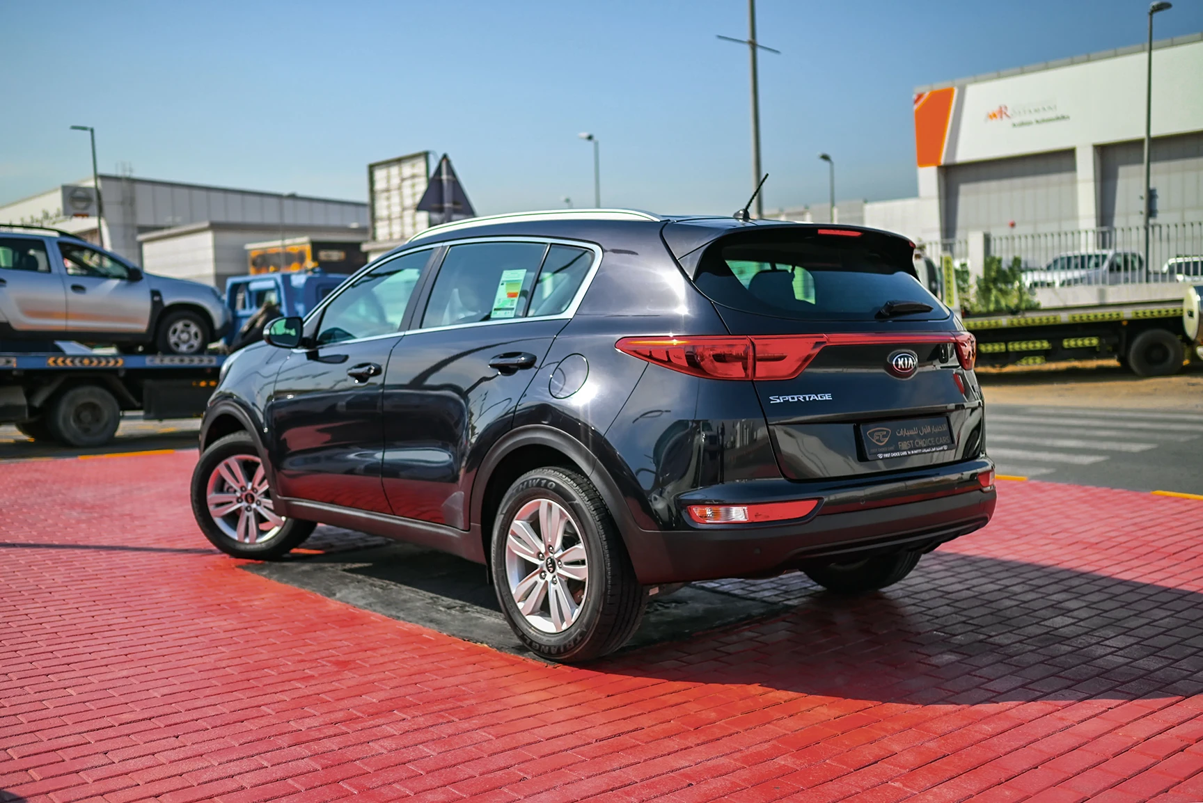 Used 2018 KIA Sportage LX Blue – Left Back Diagonal (45°) View at First Choice Cars Sharjah