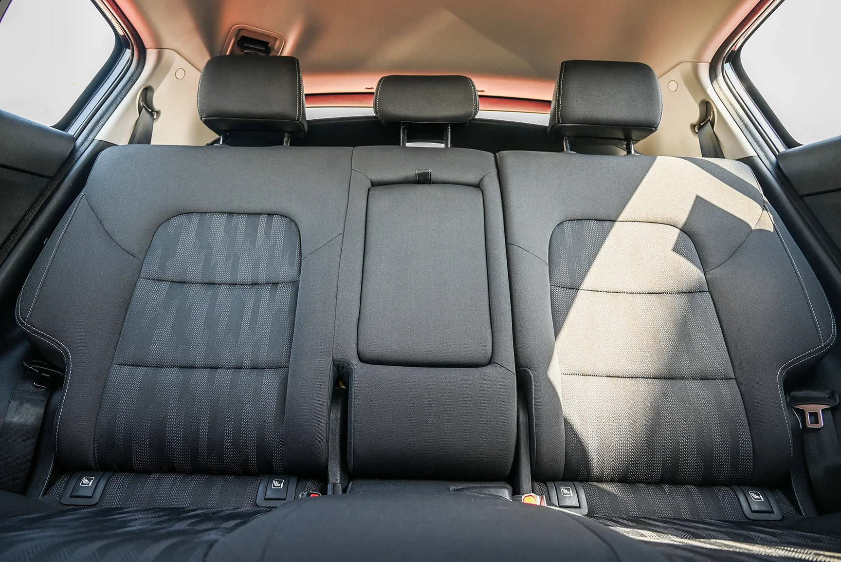 Used 2018 KIA Sportage LX Blue – Rear Seat View at First Choice Cars Sharjah