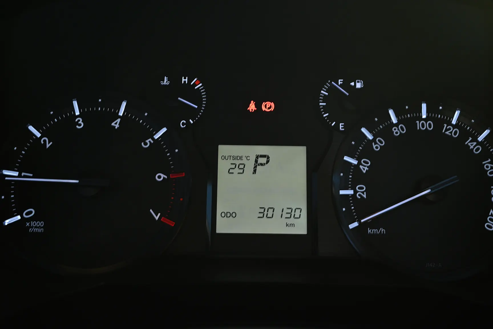 Used 2021 Toyota Prado GXR White – Odometer / Mileage Reading View at First Choice Cars Sharjah