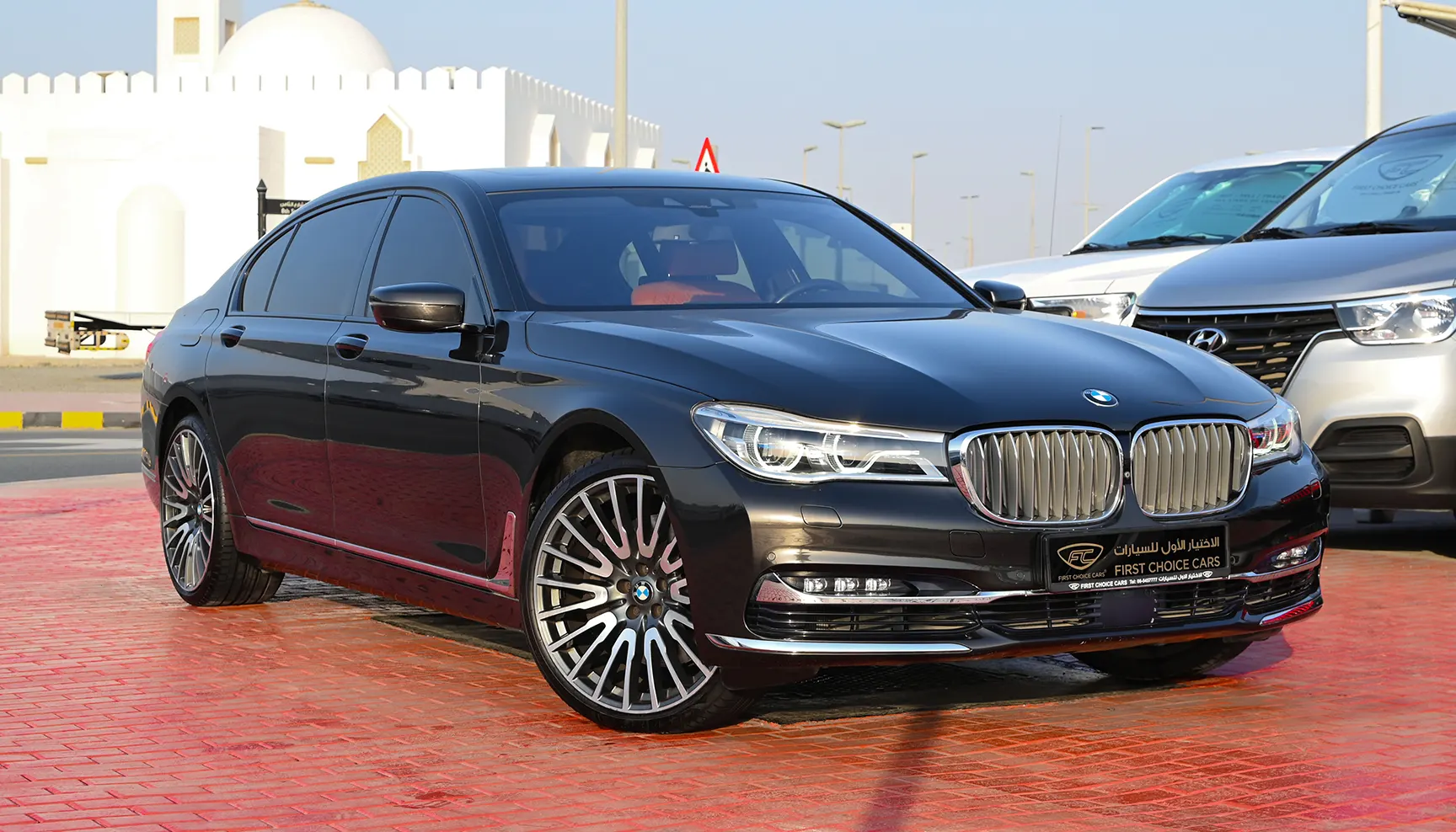Used 2016 BMW 7-Series 750Li xDrive Executive Grey – Right Front Diagonal (45°) View at First Choice Cars Sharjah