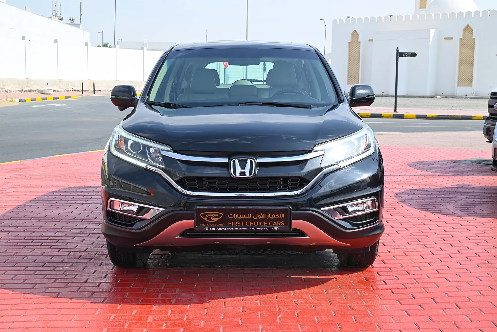 Used 2016 Honda CR-V EXL in Black – Front View for Sale at First Choice Cars Dubai Sharjah
