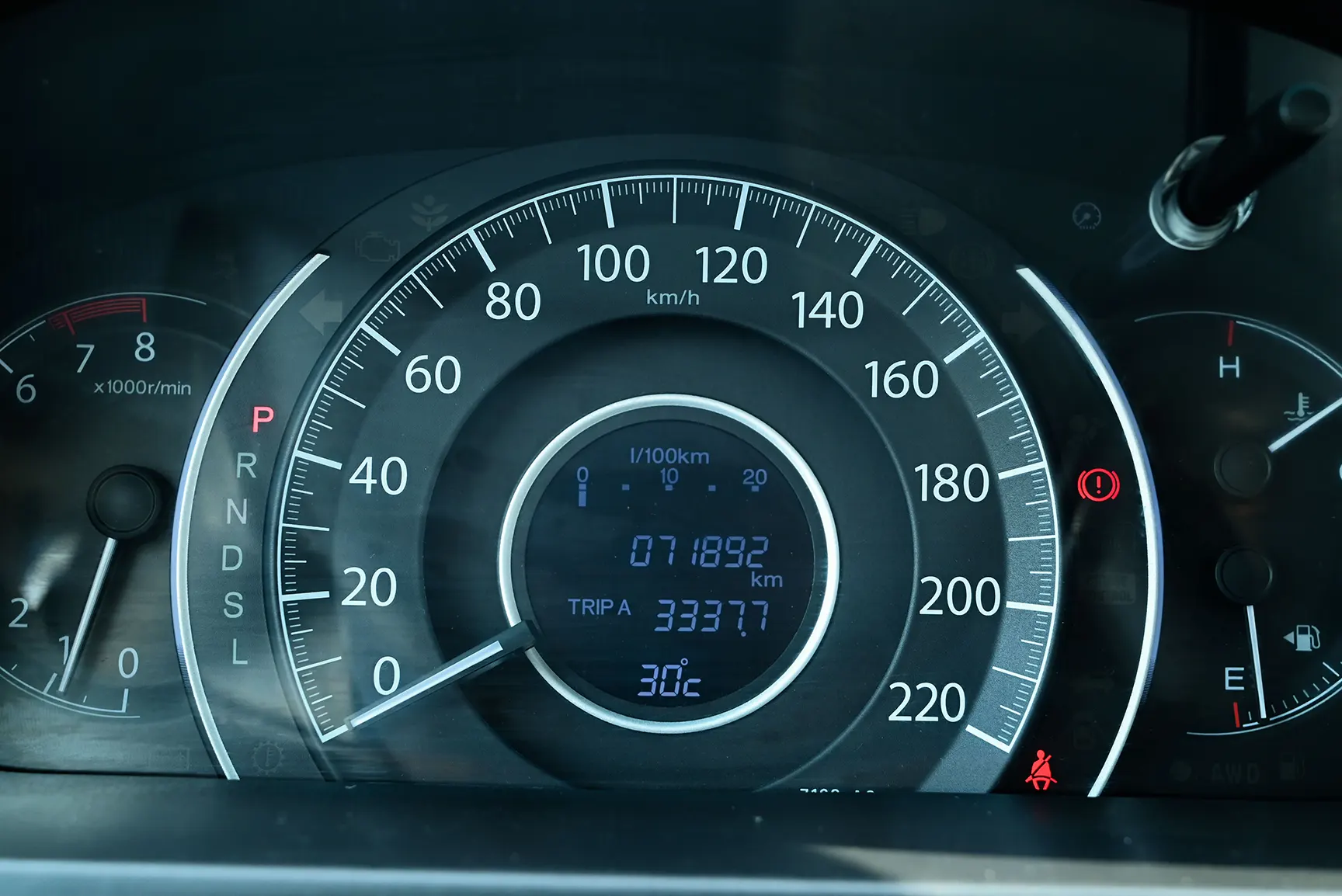 Used 2016 Honda CR-V EXL in Black – Odometer / Mileage Reading View for Sale at First Choice Cars Dubai Sharjah