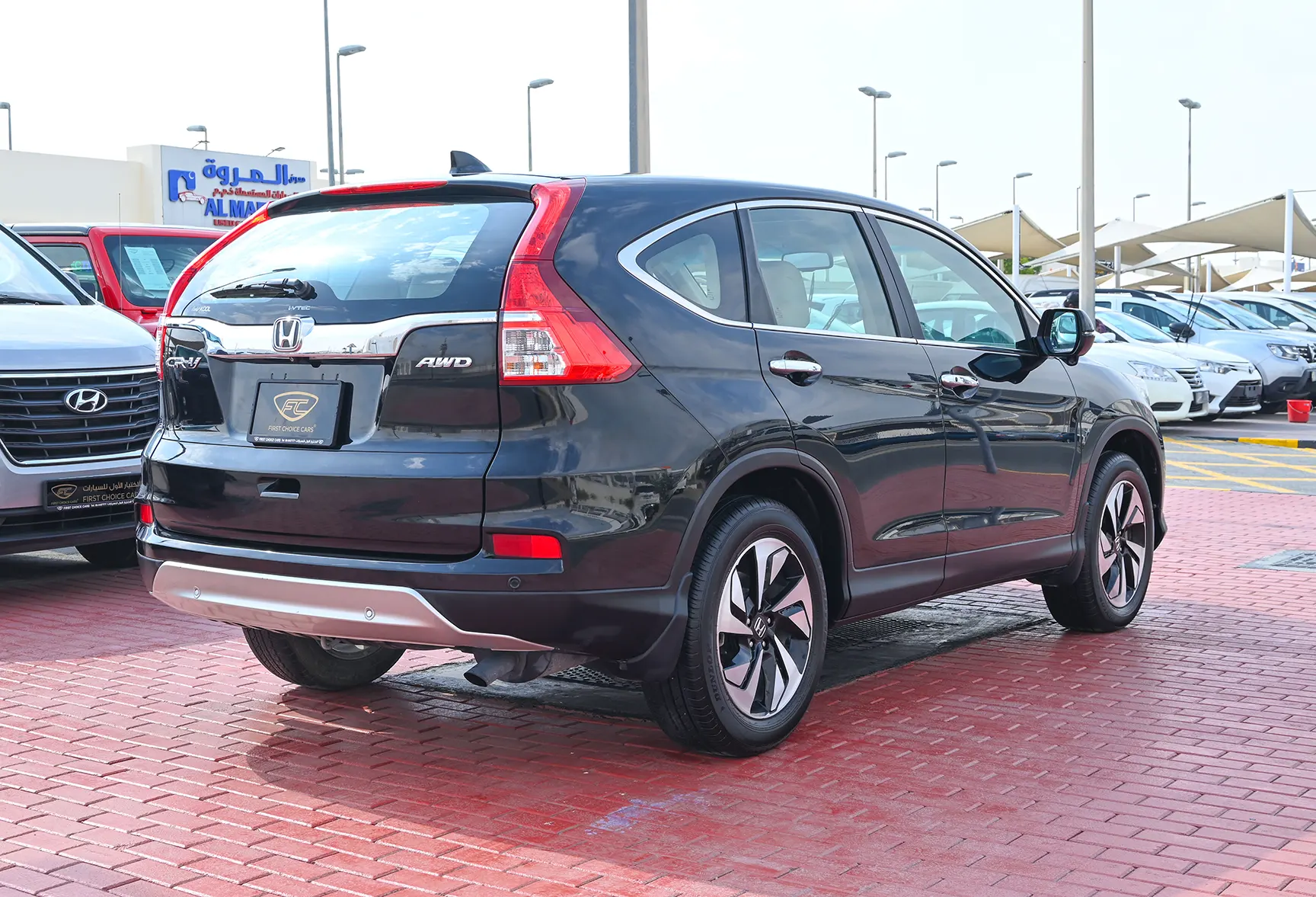 Used 2016 Honda CRV EXL Black – Right Back Diagonal (45°) View at First Choice Cars Sharjah