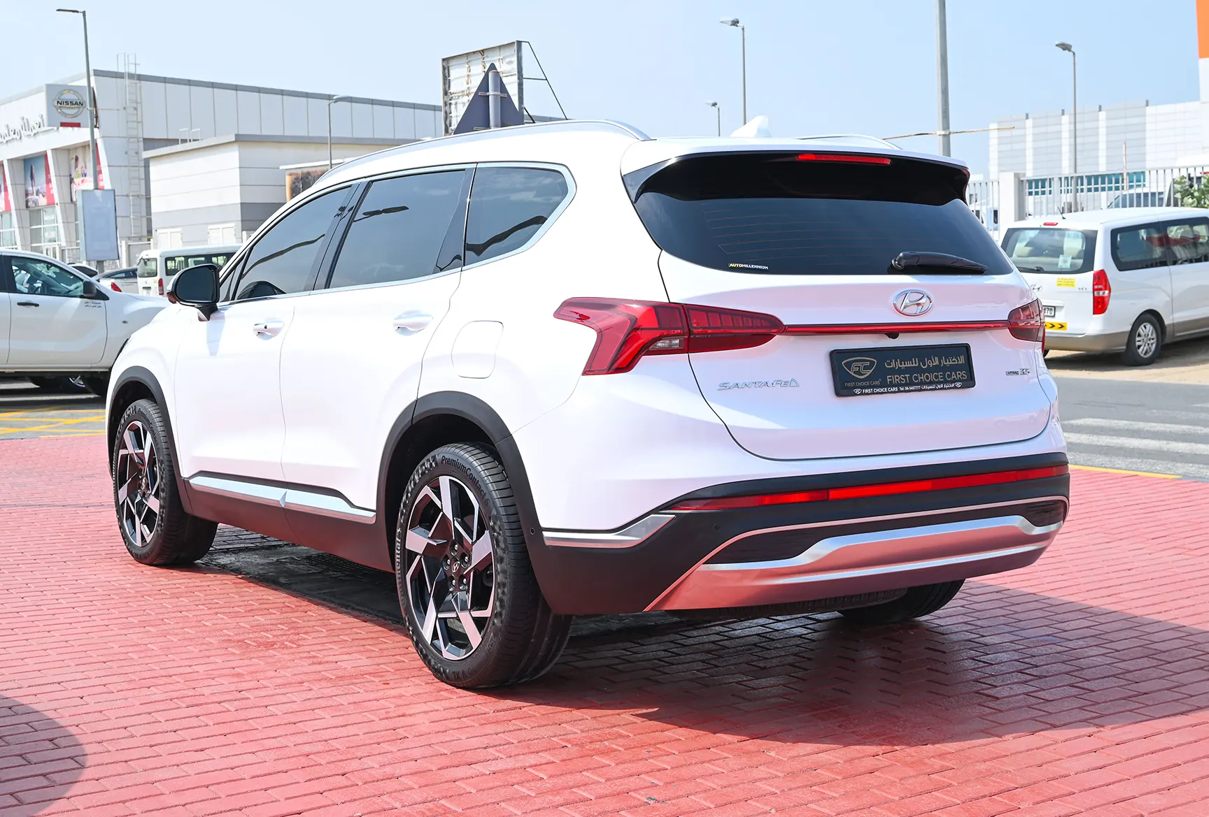 Used 2022 Hyundai Santa Fe GLS Premium White – Left Back Diagonal (45°) View at First Choice Cars Sharjah