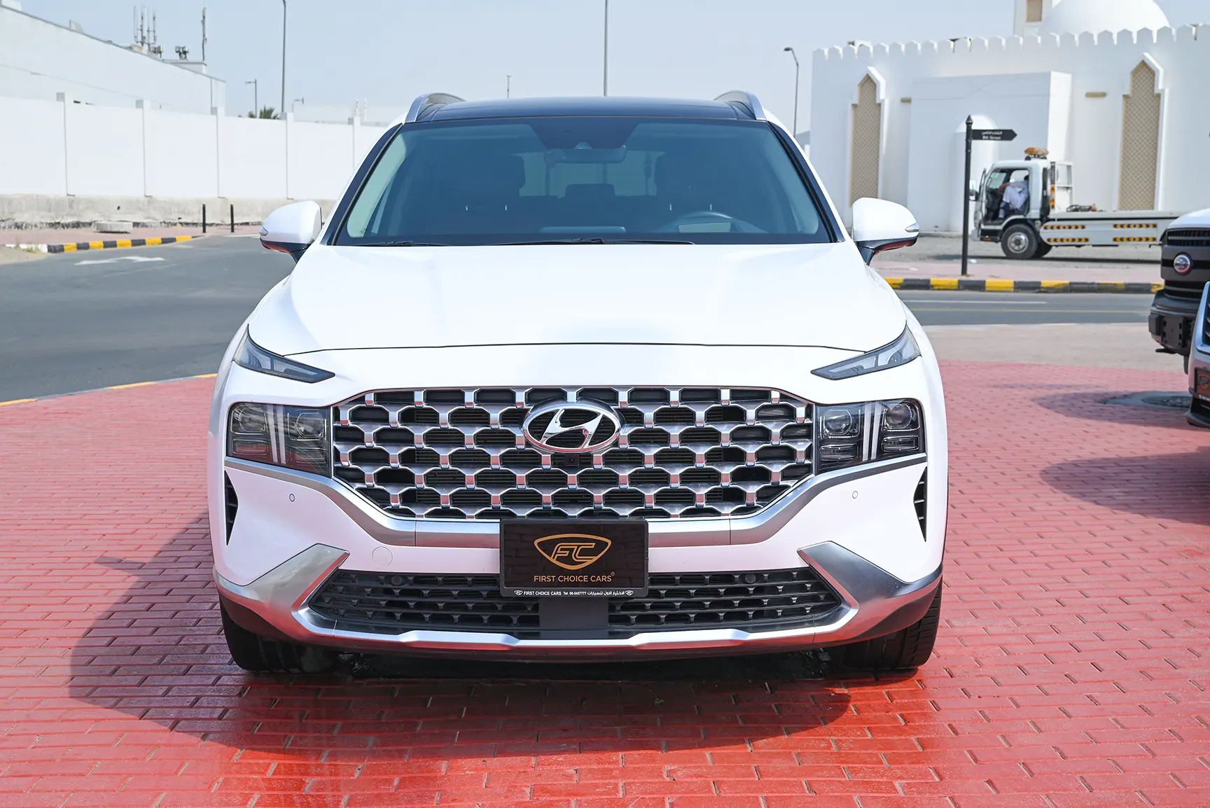 Used 2022 Hyundai Santa Fe GLS Premium White – Front View at First Choice Cars Sharjah