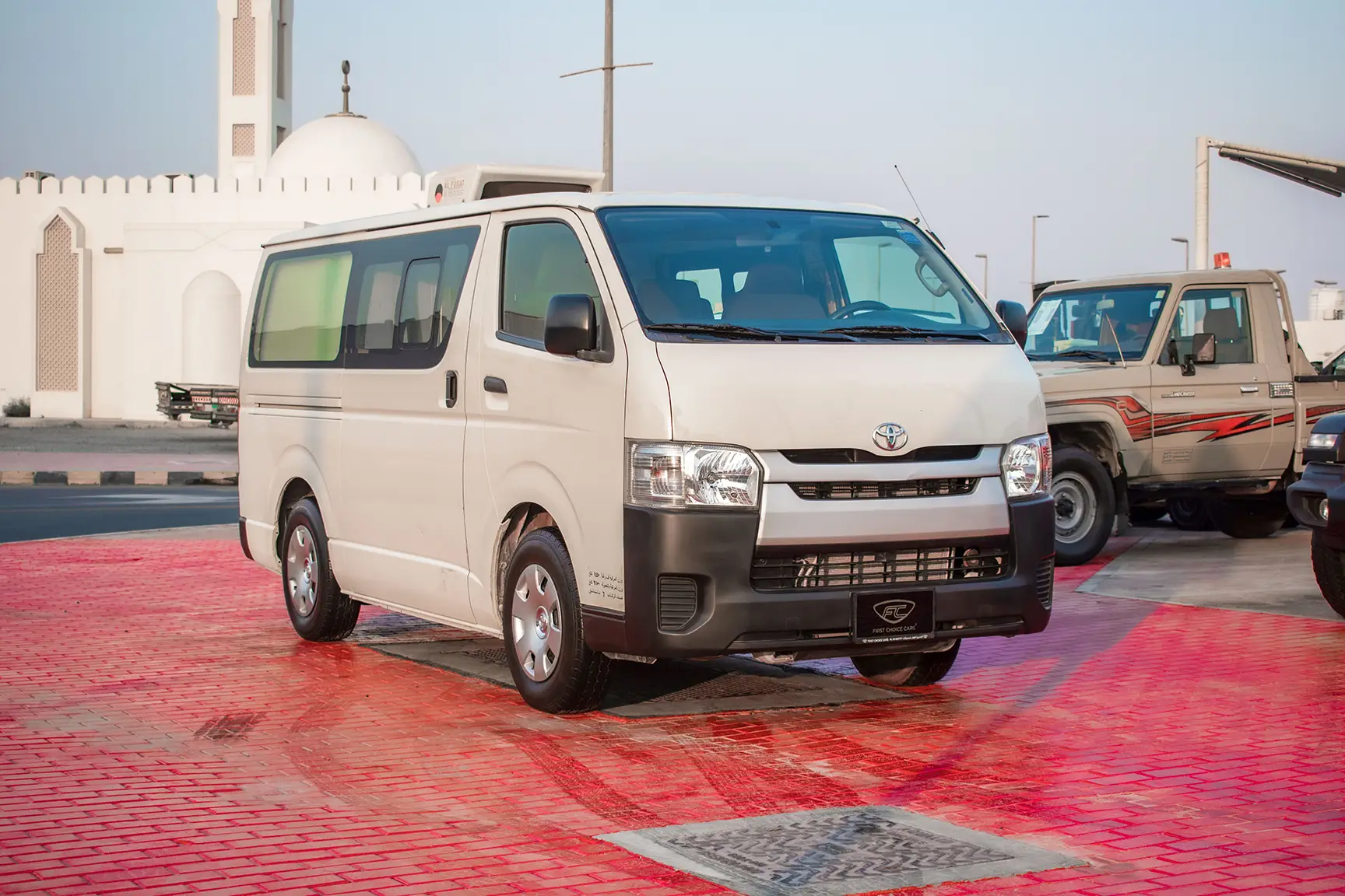 Used 2017 Toyota Hiace GL Standard Roof in White – Right Front Diagonal (45°) View for Sale at First Choice Cars Dubai Sharjah