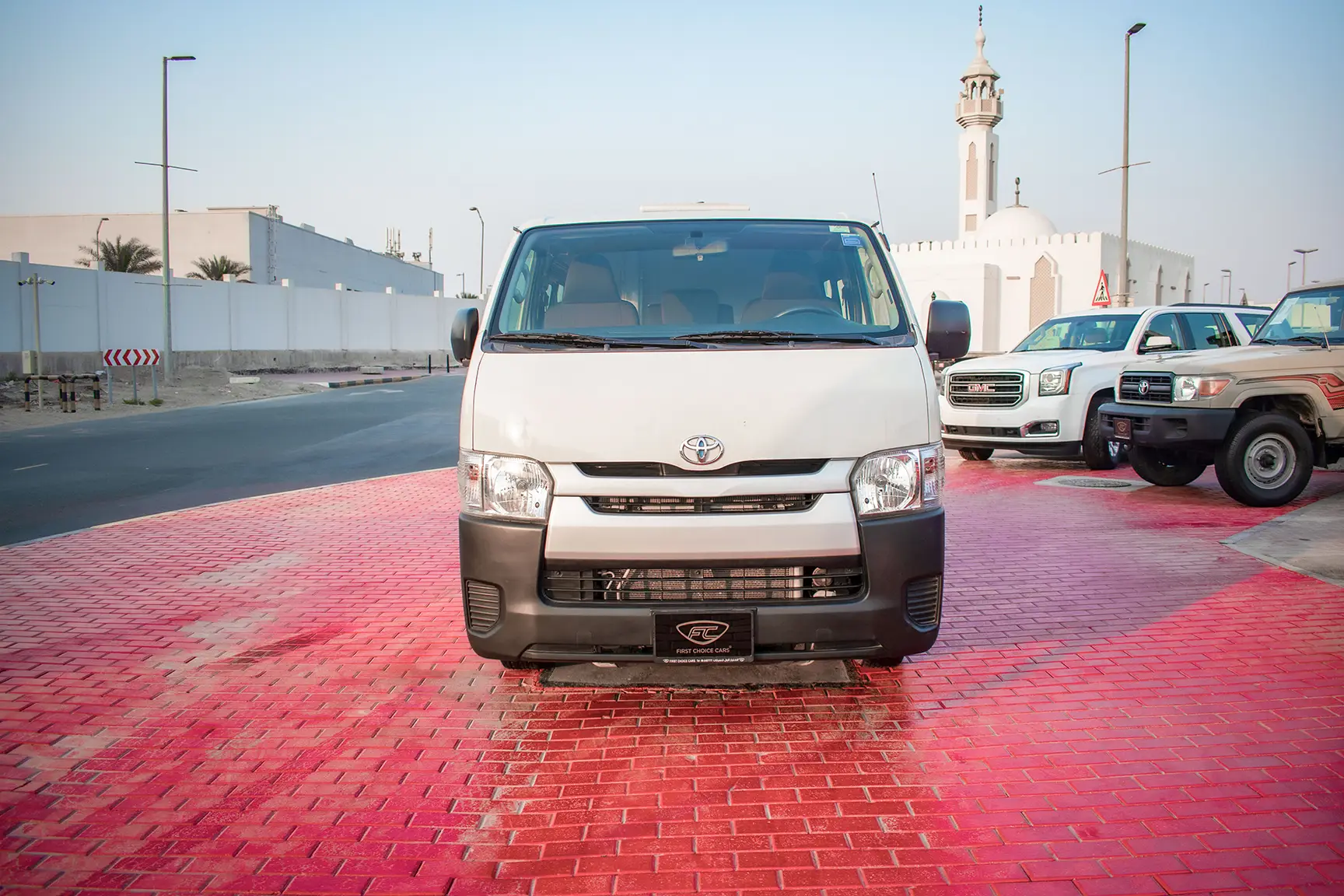 Used 2017 Toyota Hiace GL Standard Roof in White – Front View for Sale at First Choice Cars Dubai Sharjah