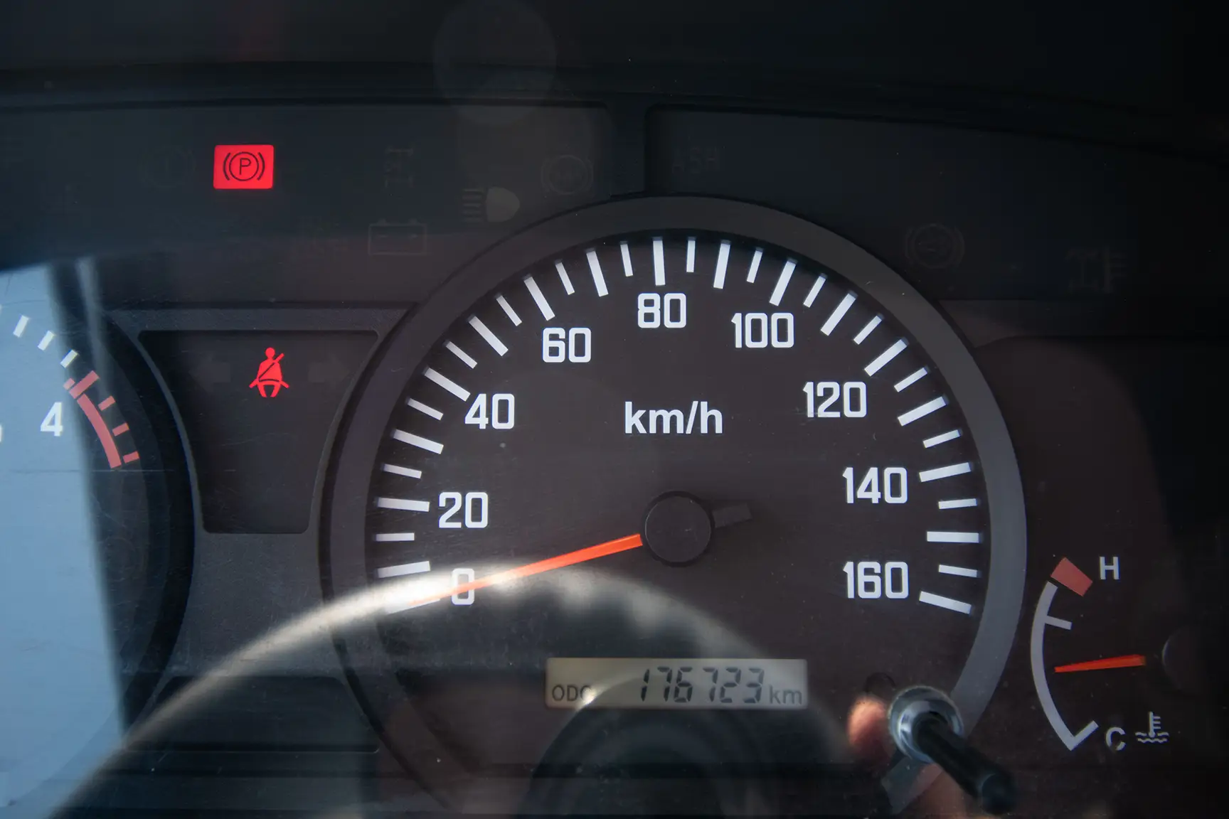 Used 2019 Isuzu NPR Box White – Odometer / Mileage Reading View at First Choice Cars Sharjah