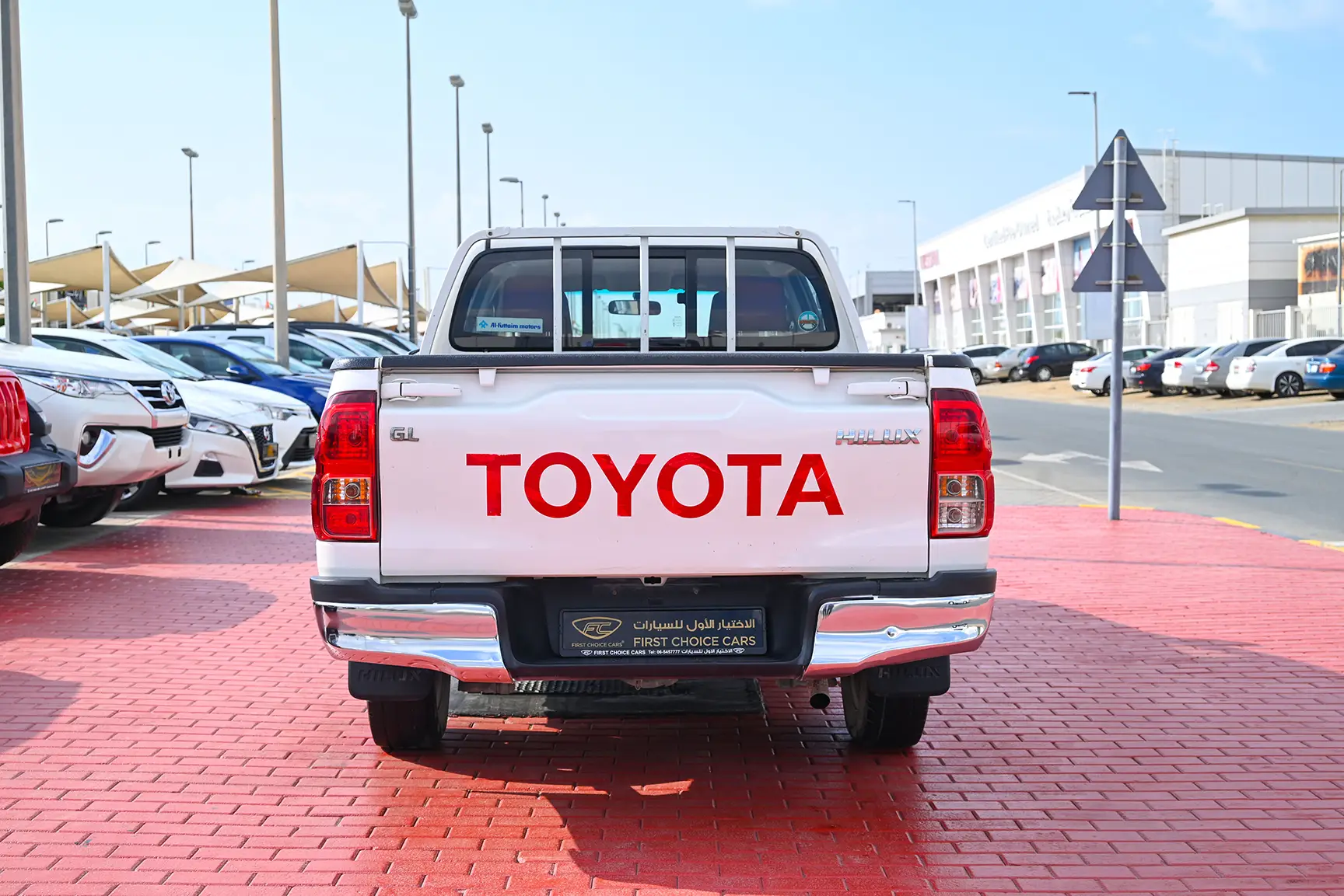 Used 2017 Toyota Hilux GL Double Cabin in White – Back/Rear View for Sale at First Choice Cars Dubai Sharjah