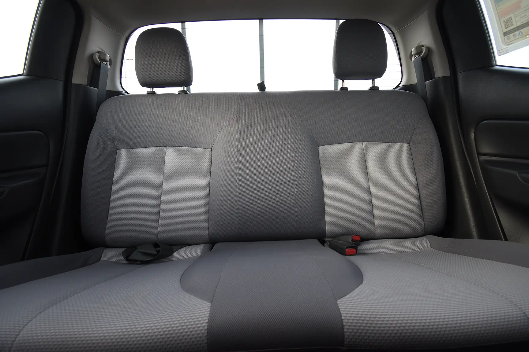Used 2020 Mitsubishi L200 GL Double Cabin in White – Rear Seat View for Sale at First Choice Cars Dubai Sharjah