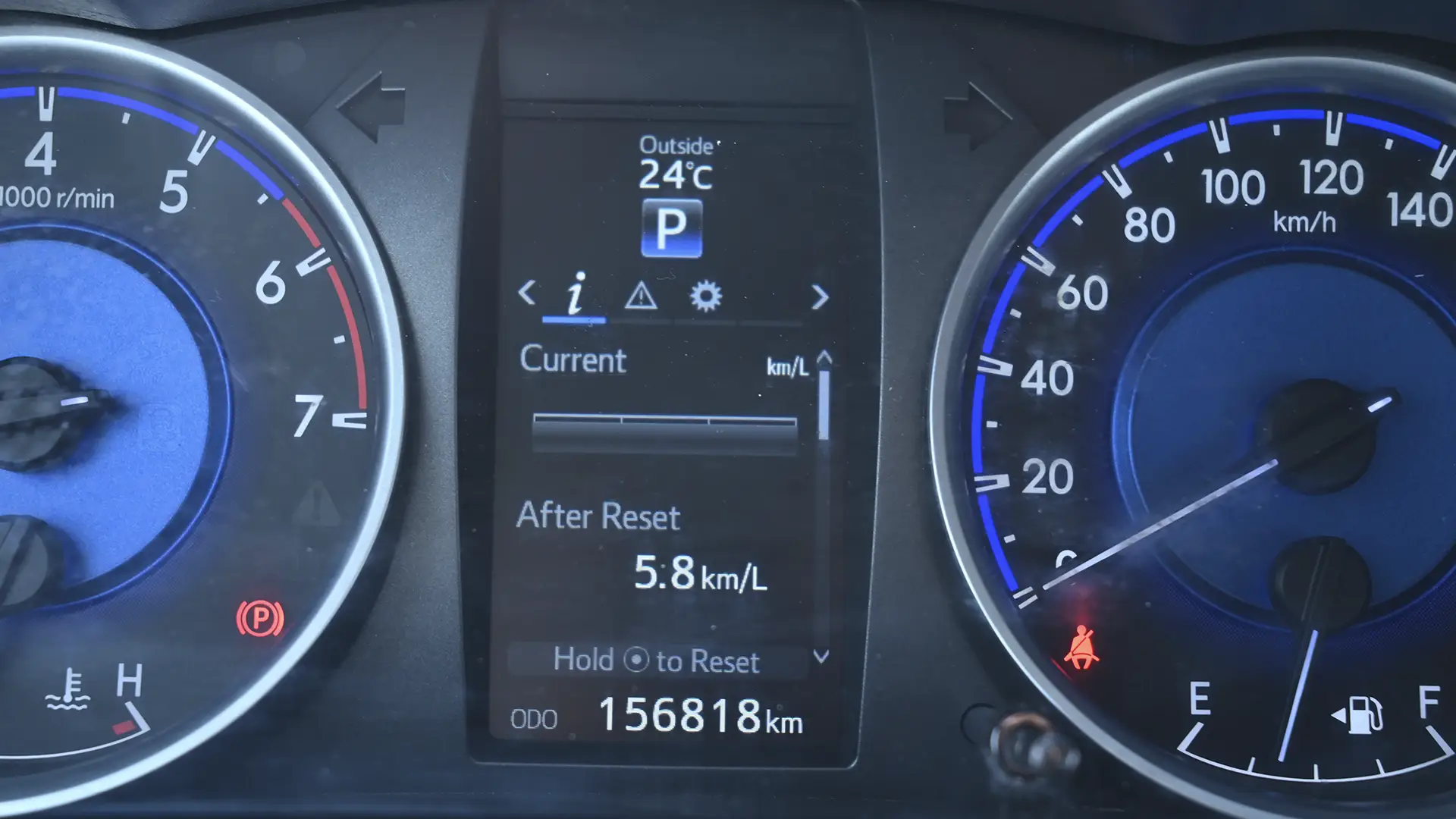 Used 2019 Toyota Hilux GL Double Cabin in White – Odometer / Mileage Reading View for Sale at First Choice Cars Dubai Sharjah