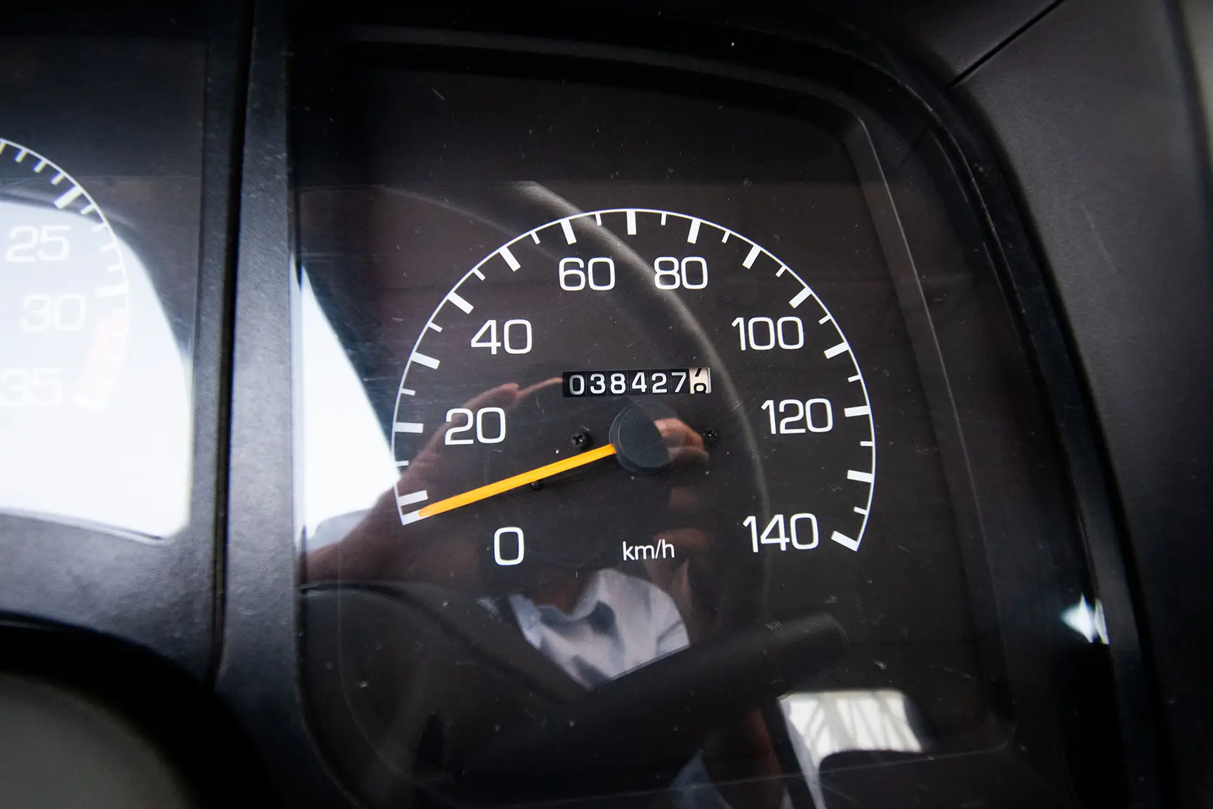 Used 2016 Mitsubishi Canter Cargo Body White – Odometer / Mileage Reading View at First Choice Cars Sharjah