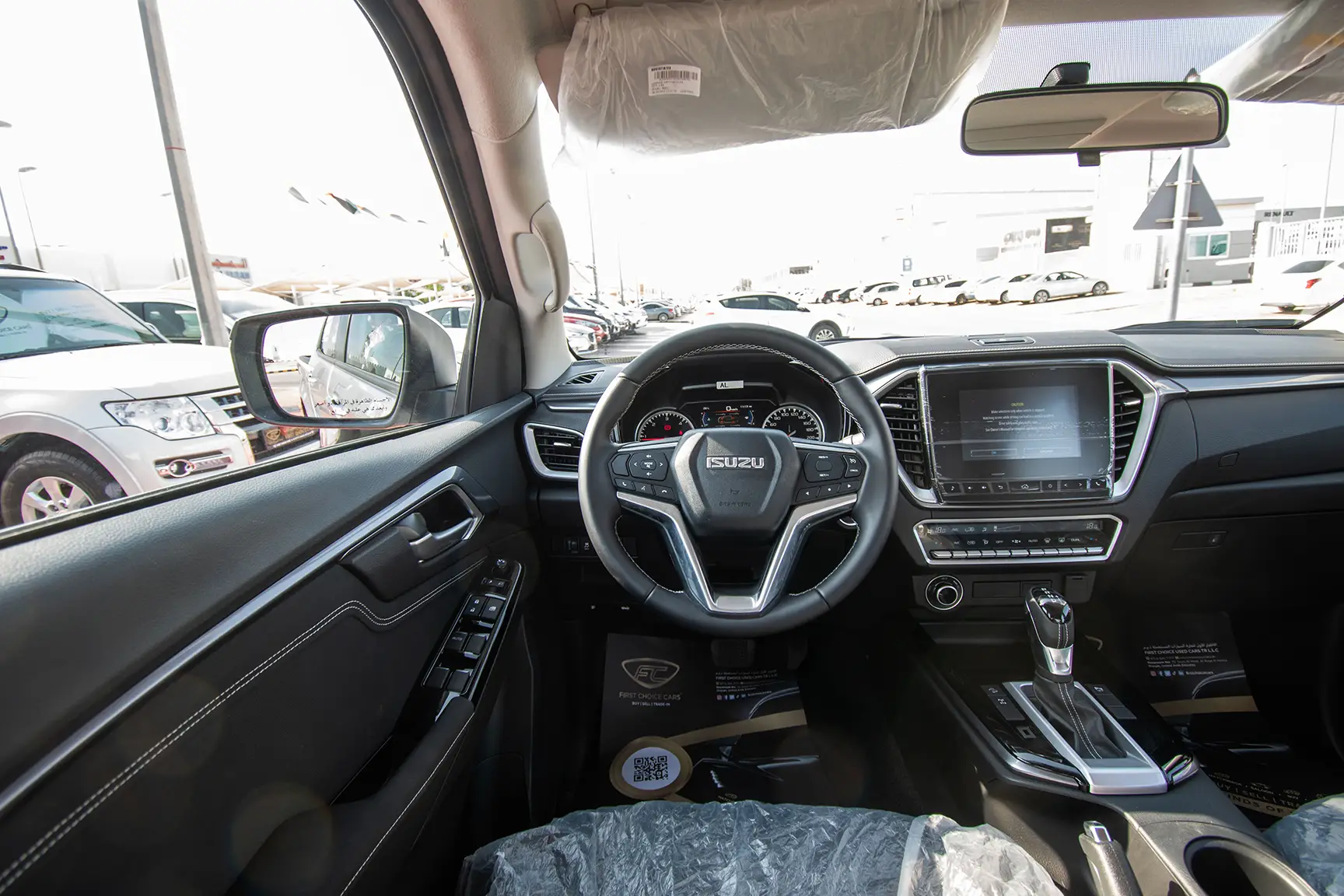 Used 2022 Isuzu D-MAX LS Silver – Steering Wheel & Instrument Cluster at First Choice Cars Sharjah