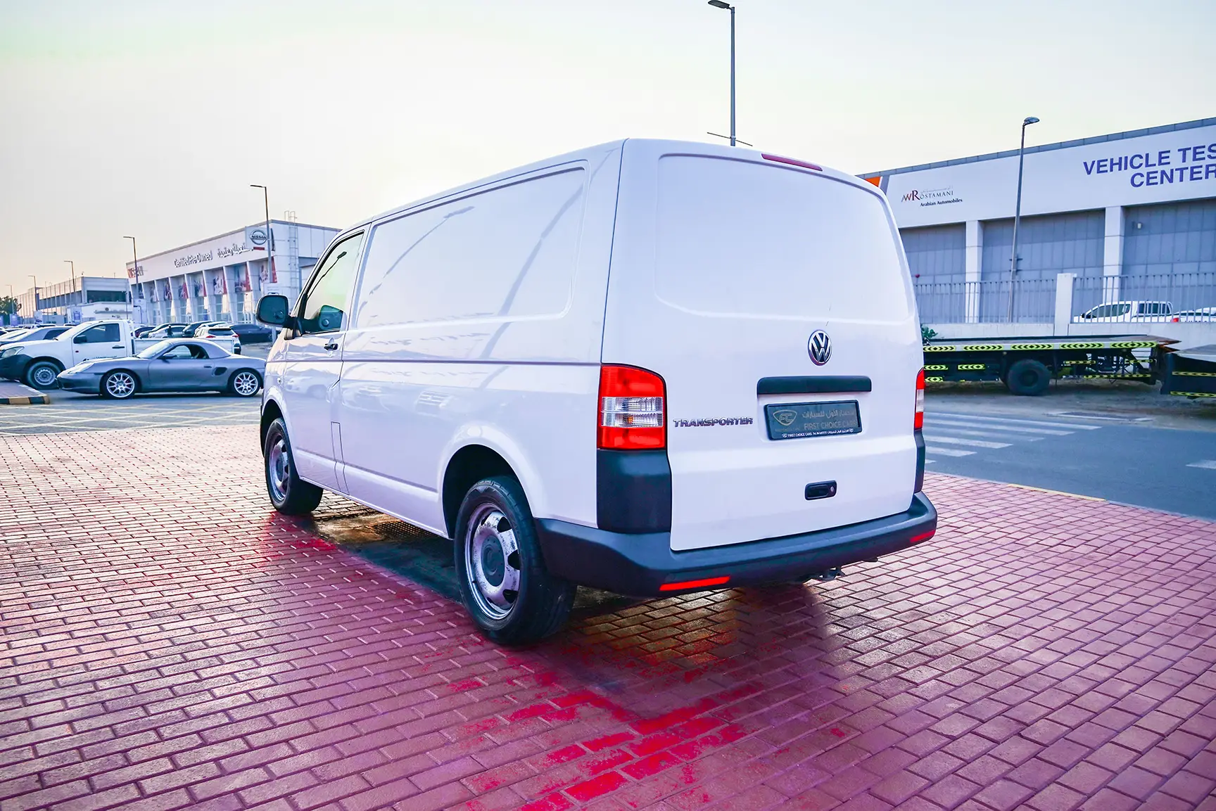 Used 2015 Volkswagen Transporter Standard White – Left Back Diagonal (45°) View at First Choice Cars Sharjah