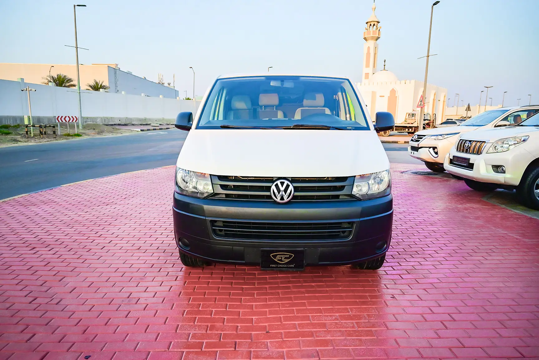 Used 2015 Volkswagen Transporter Standard White – Front View at First Choice Cars Sharjah