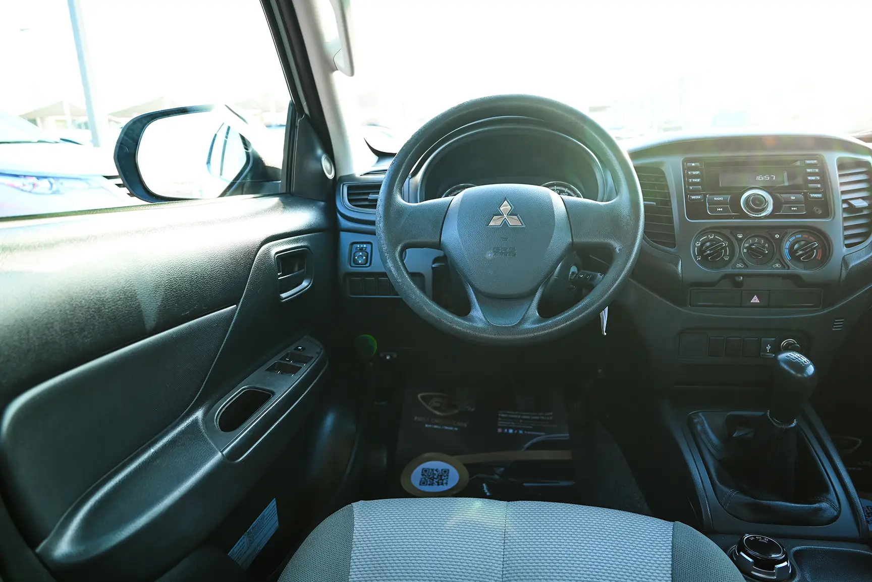 Used 2020 Mitsubishi L200 GL Double Cabin in White – Steering Wheel & Instrument Cluster for Sale at First Choice Cars Dubai Sharjah