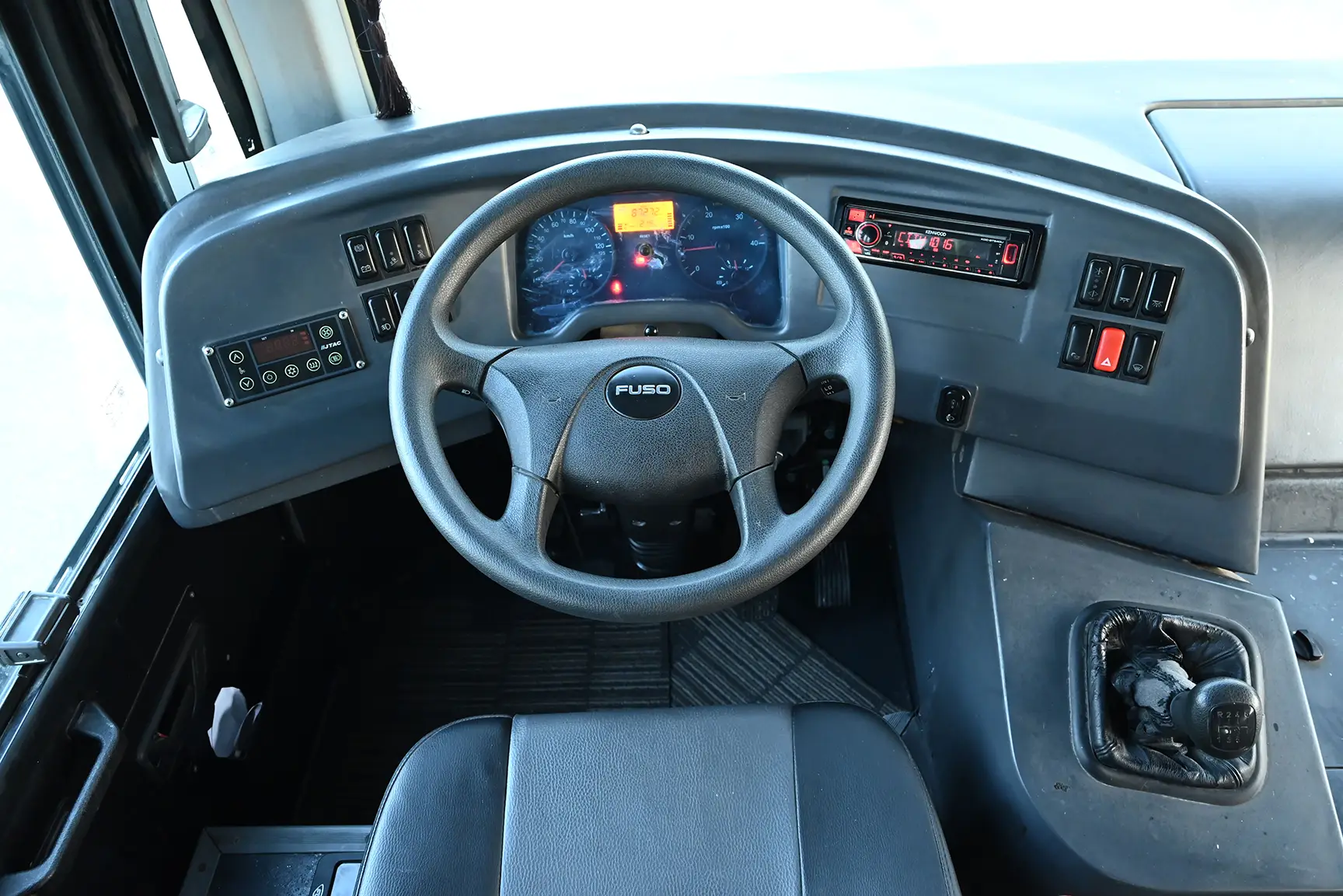 Used 2020 Mitsubishi Fuso Bus 37-Seater White – Steering Wheel & Instrument Cluster at First Choice Cars Sharjah