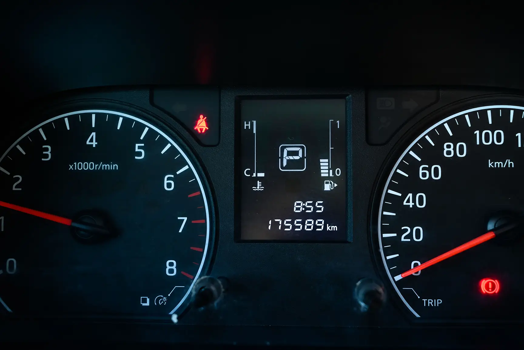 Used 2021 Nissan Urvan High Roof White – Odometer / Mileage Reading View at First Choice Cars Sharjah