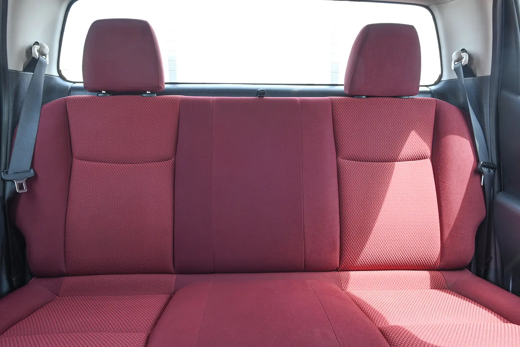 Used 2019 Nissan Navara Csf 2.5L G 2wd At White – Rear Seat View at First Choice Cars Sharjah