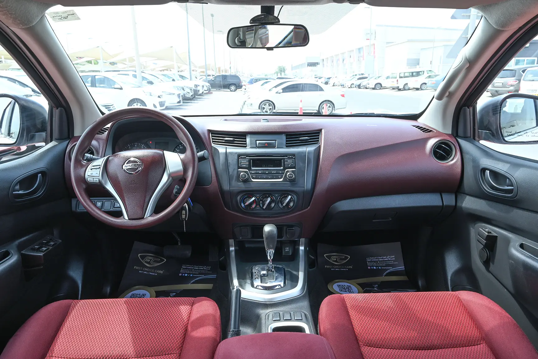 Used 2019 Nissan Navara SE in White – Front Cabin / Dashboard Full View