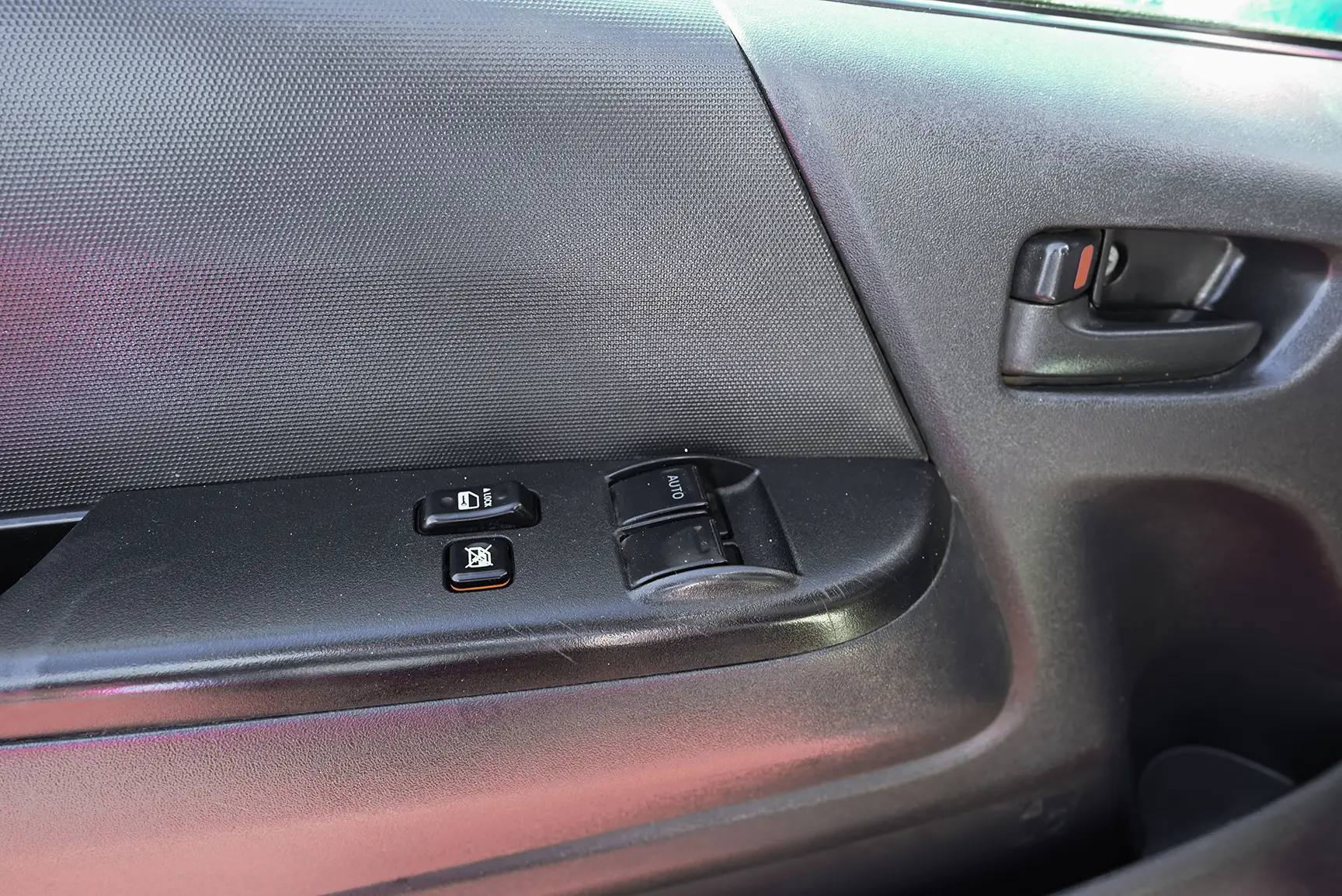 Used 2018 Toyota Hiace GLX High Roof White – Driver Door Panel Full View at First Choice Cars Sharjah