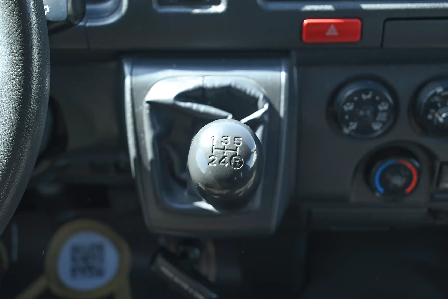 Used 2018 Toyota Hiace GLX High Roof White – Center Console & Gear Shifter at First Choice Cars Sharjah