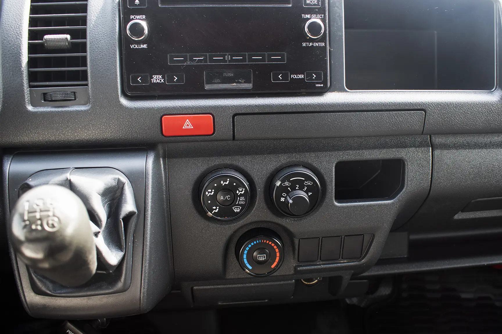 Used 2018 Toyota Hiace GLS - High Roof 3 STR White – Infotainment / Touchscreen System at First Choice Cars Sharjah