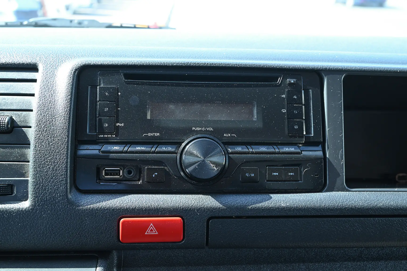 Used 2020 Toyota Hiace GL High Roof White – Infotainment / Touchscreen System at First Choice Cars Sharjah