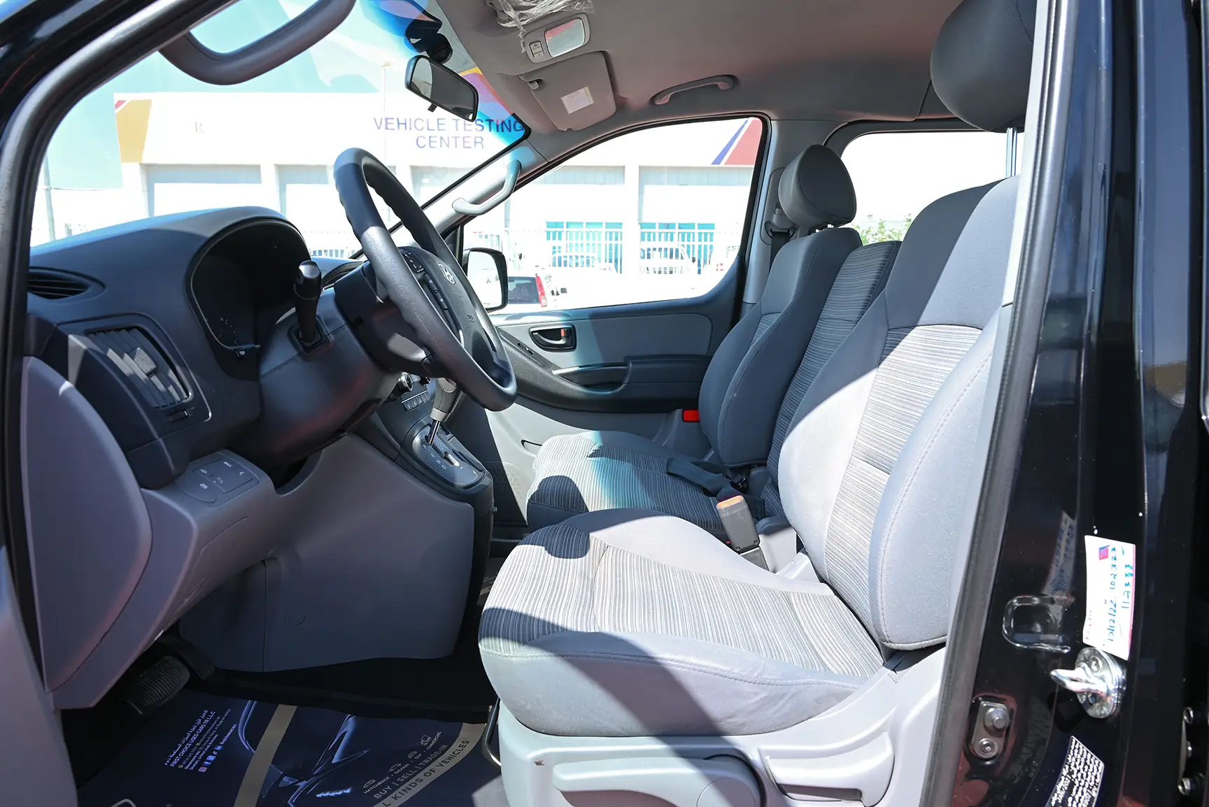 Hyundai  H1  12-seater wagon 2021