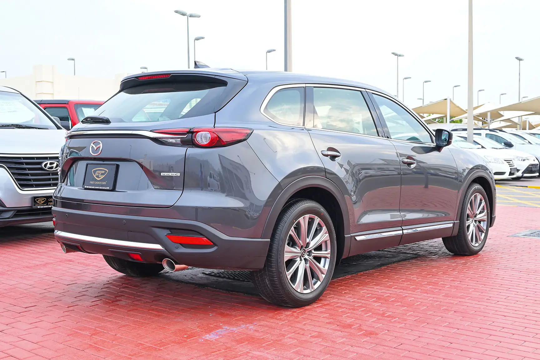 Used 2022 Mazda CX-9 Signature Edition Grey – Right Back Diagonal (45°) View at First Choice Cars Sharjah