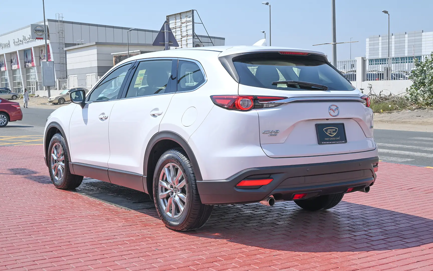 Used 2020 Mazda CX-9 GT White – Left Back Diagonal (45°) View at First Choice Cars Sharjah