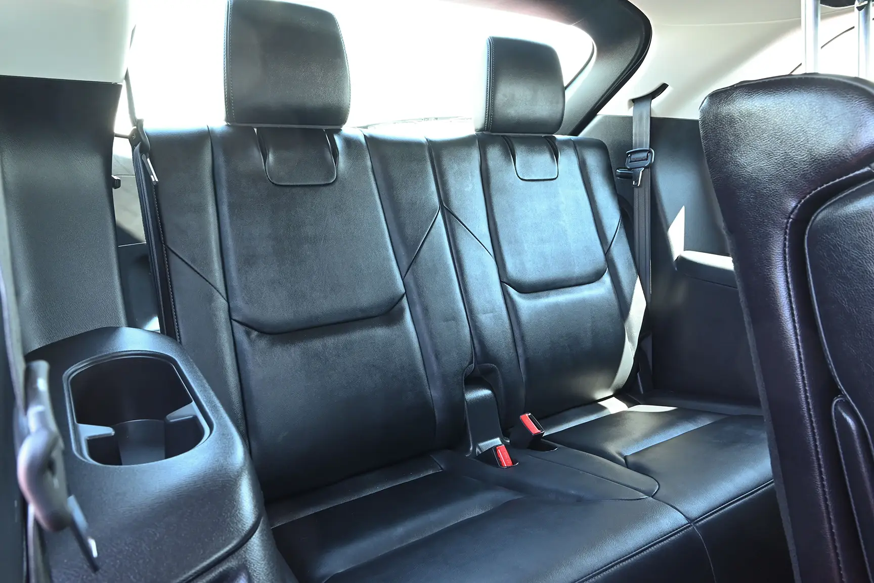 Used 2020 Mazda CX-9 GT White – Third Row Right Seat View at First Choice Cars Sharjah