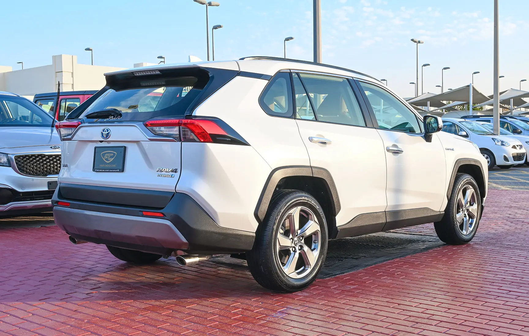 Used 2019 Toyota RAV4 VXR in White – Right Back Diagonal (45°) View for Sale at First Choice Cars Dubai Sharjah