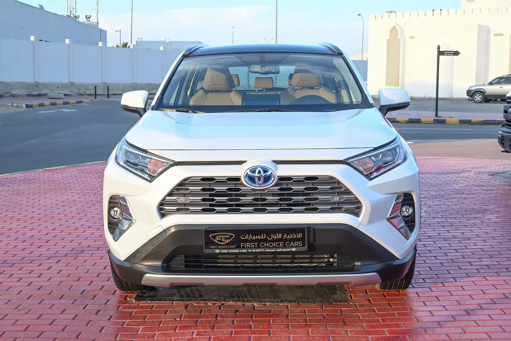 Used 2019 Toyota RAV4 VXR in White – Front View for Sale at First Choice Cars Dubai Sharjah