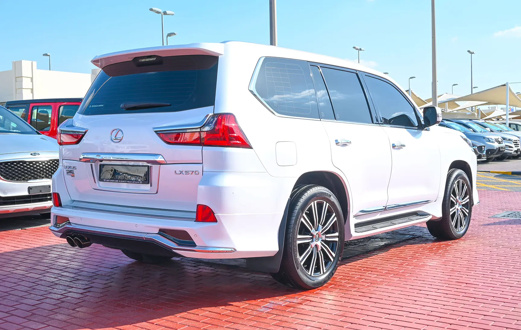Used 2021 Lexus LX 570 25th Anniversary Edition in White – Right Back Diagonal (45°) View