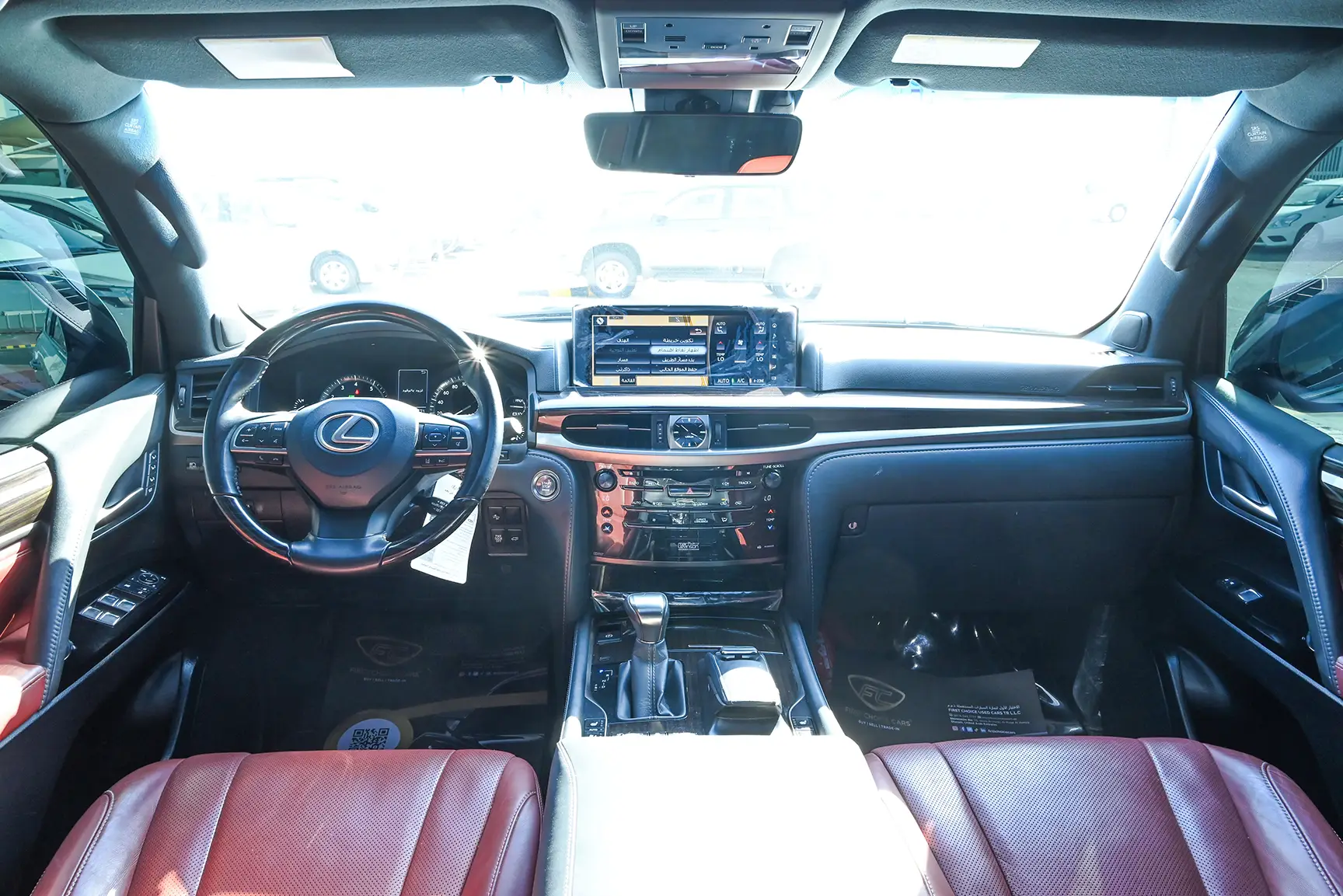 Used 2021 Lexus LX 570 25th Anniversary Edition in White – Front Cabin / Dashboard Full View