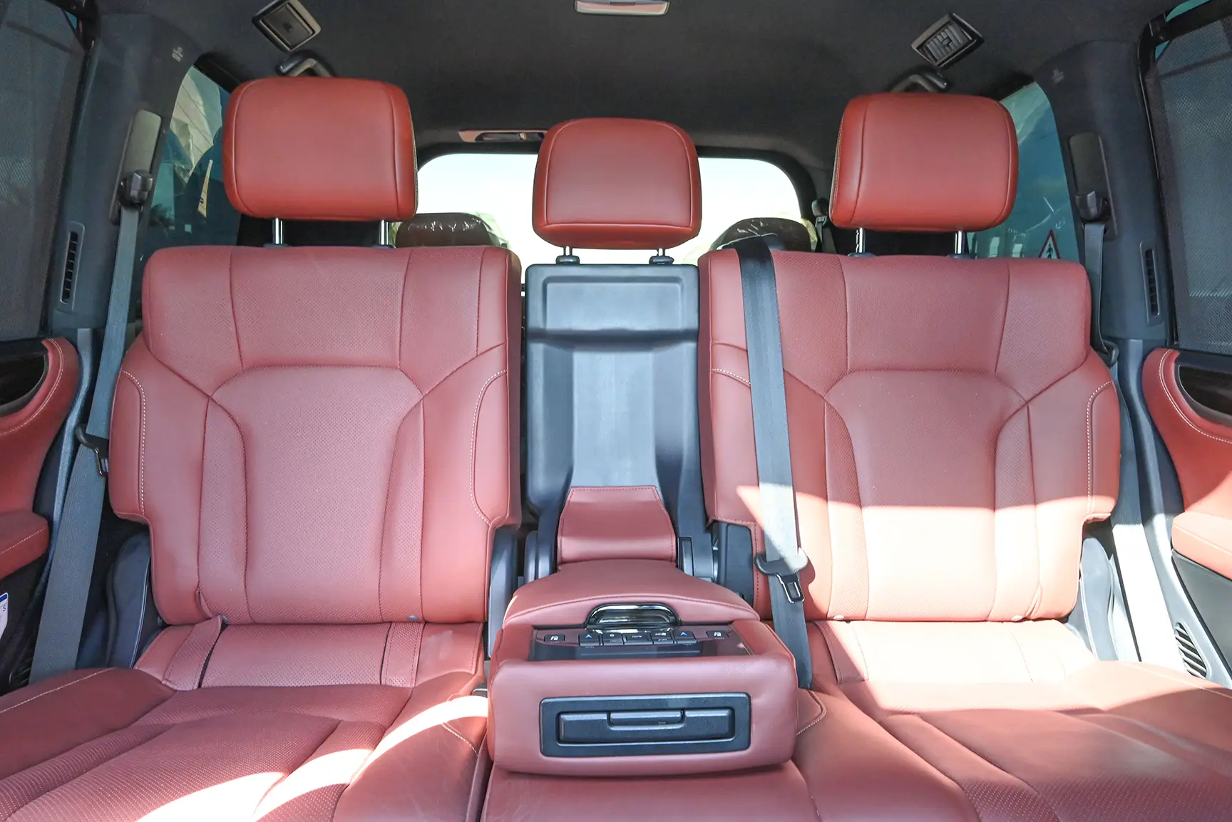 Used 2021 Lexus LX 570 25th Anniversary Edition in White – Rear Seat View