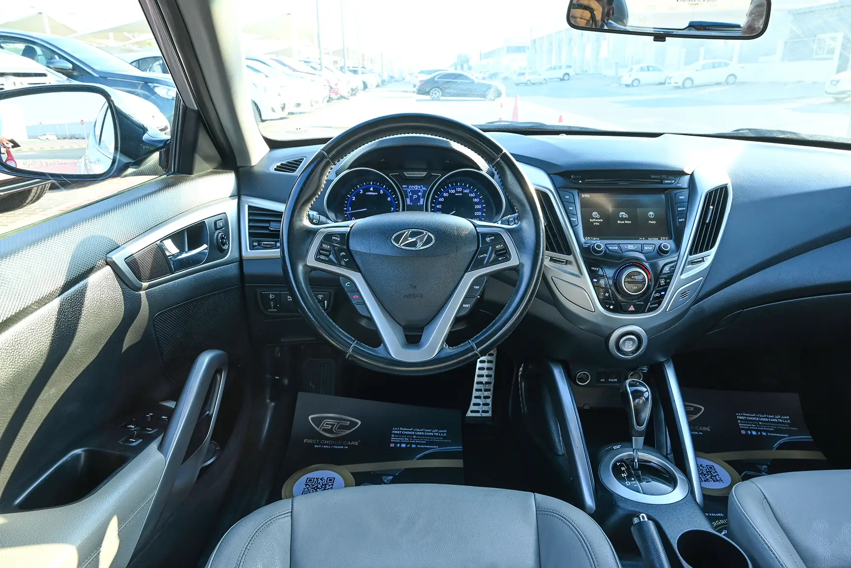 Used 2015 Hyundai Veloster GL Silver – Steering Wheel & Instrument Cluster at First Choice Cars Sharjah