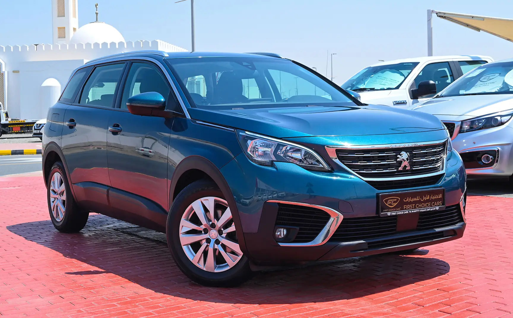 Used 2018 Peugeot 5008 Active Blue – Right Front Diagonal (45°) View at First Choice Cars Sharjah