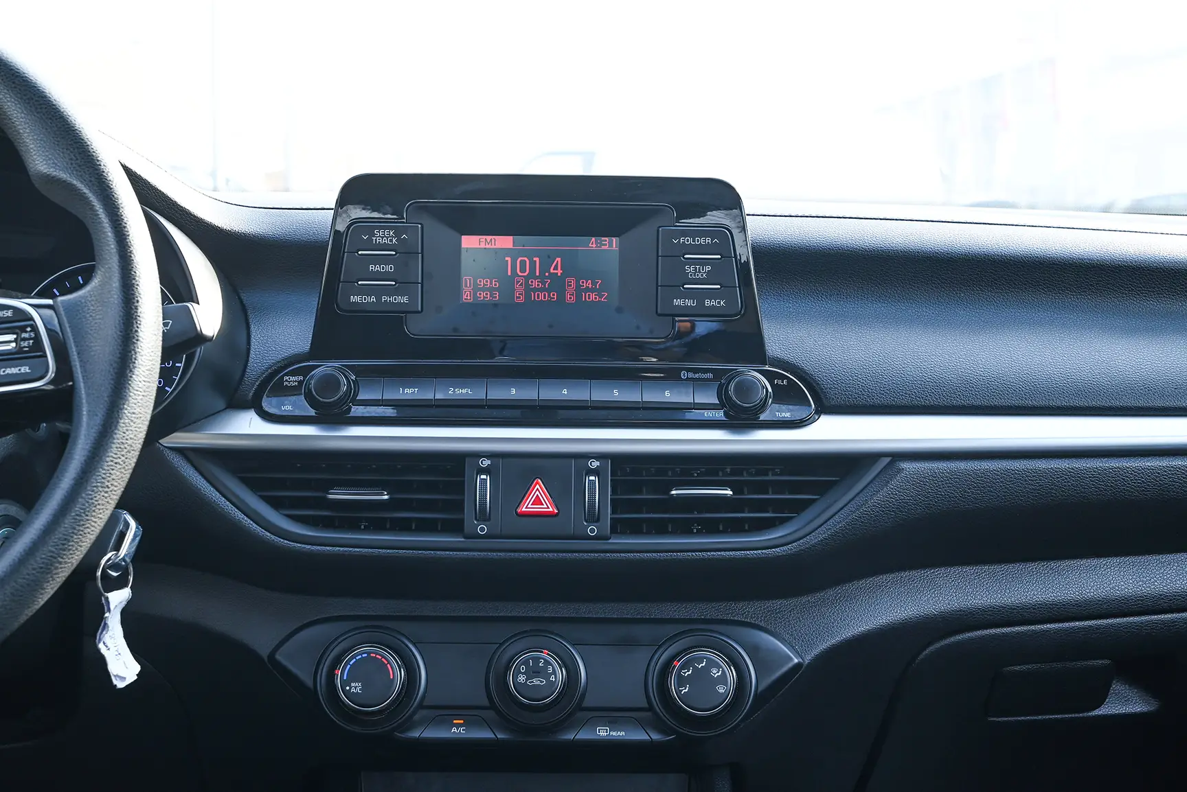 Used 2020 KIA Cerato Lx Red – Infotainment / Touchscreen System at First Choice Cars Sharjah