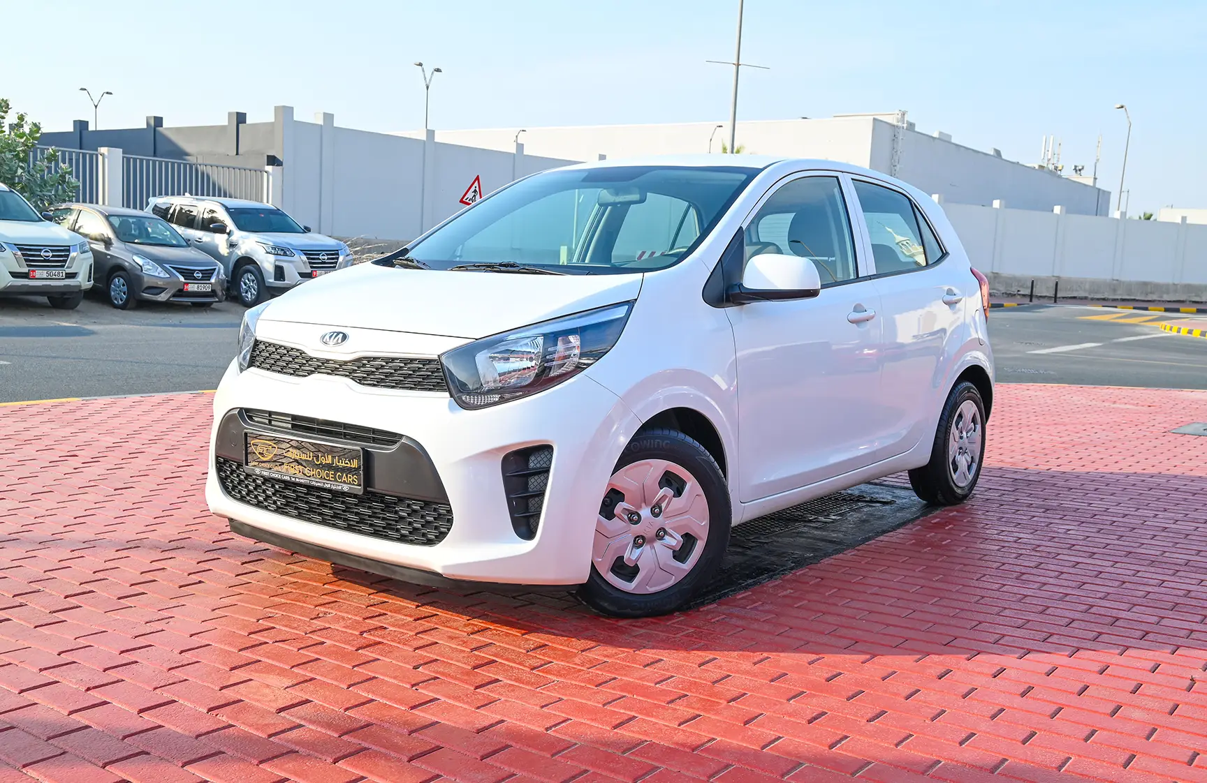 Used 2020 Kia Picanto EX in White – Left Front Diagonal (45°) View for Sale at First Choice Cars Dubai Sharjah