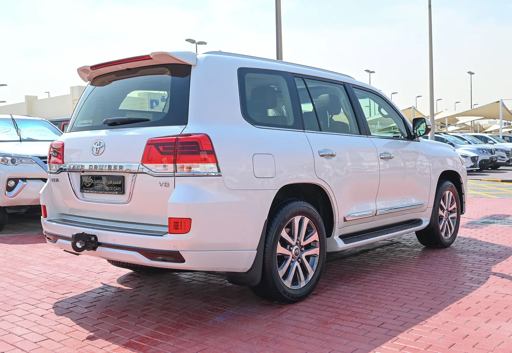 Used 2017 Toyota Land Cruiser VXR White – Right Back Diagonal (45°) View at First Choice Cars Sharjah