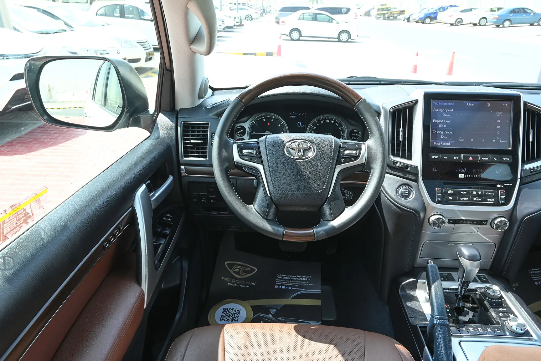 Used 2017 Toyota Land Cruiser VXR White – Steering Wheel & Instrument Cluster at First Choice Cars Sharjah