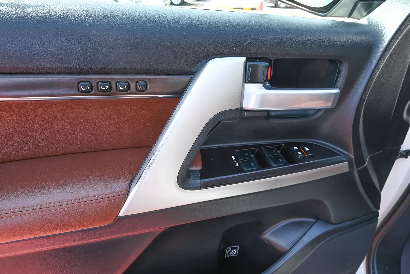 Used 2017 Toyota Land Cruiser VXR White – Driver Door Panel Full View at First Choice Cars Sharjah