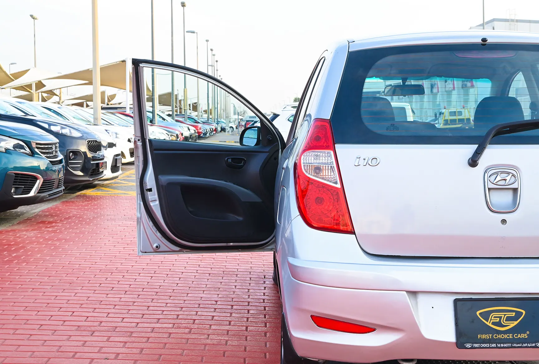 Used 2015 Hyundai i10 GL Silver – Taillight Close-up at First Choice Cars Sharjah