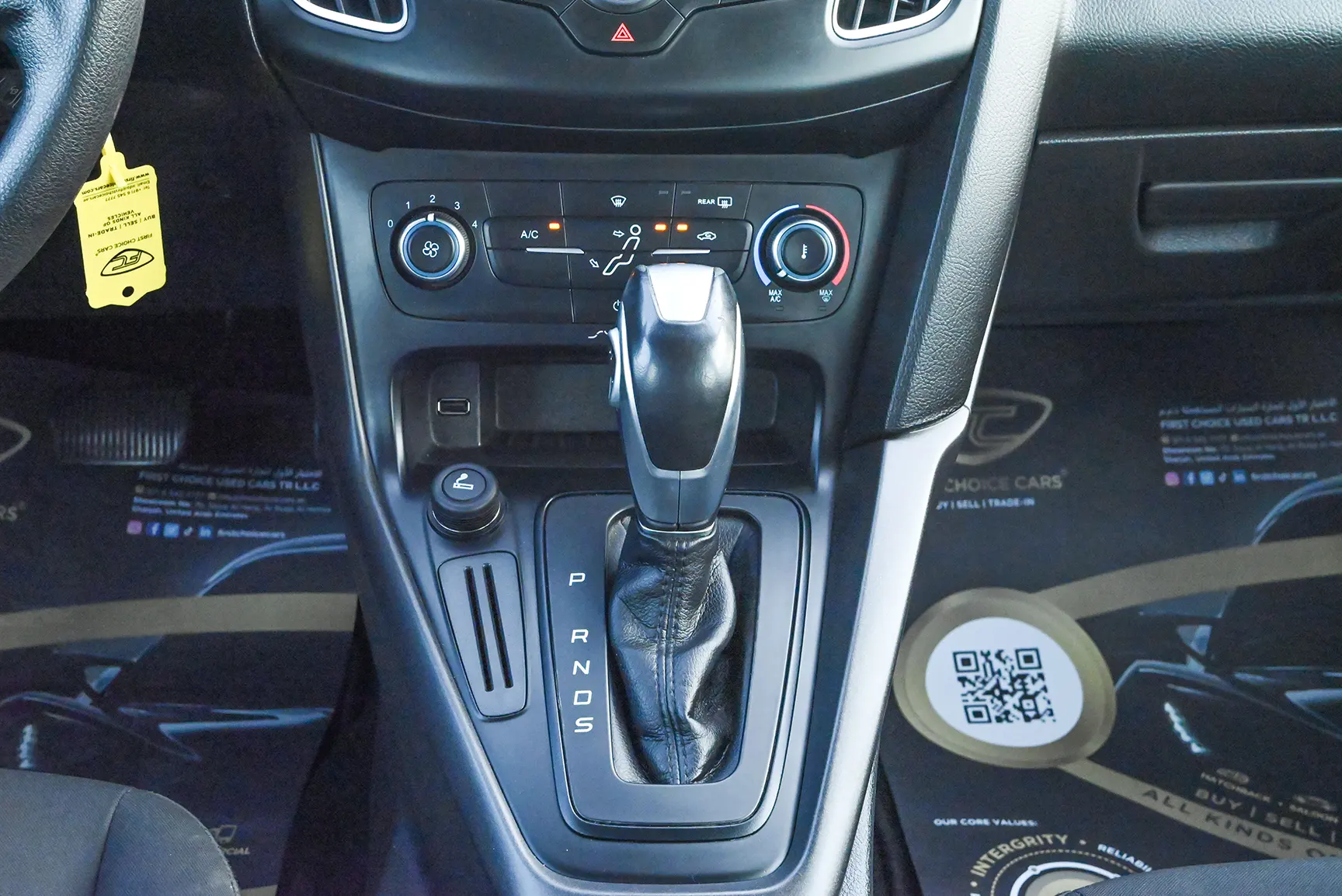 Used 2018 Ford Focus S White – Center Console & Gear Shifter at First Choice Cars Sharjah