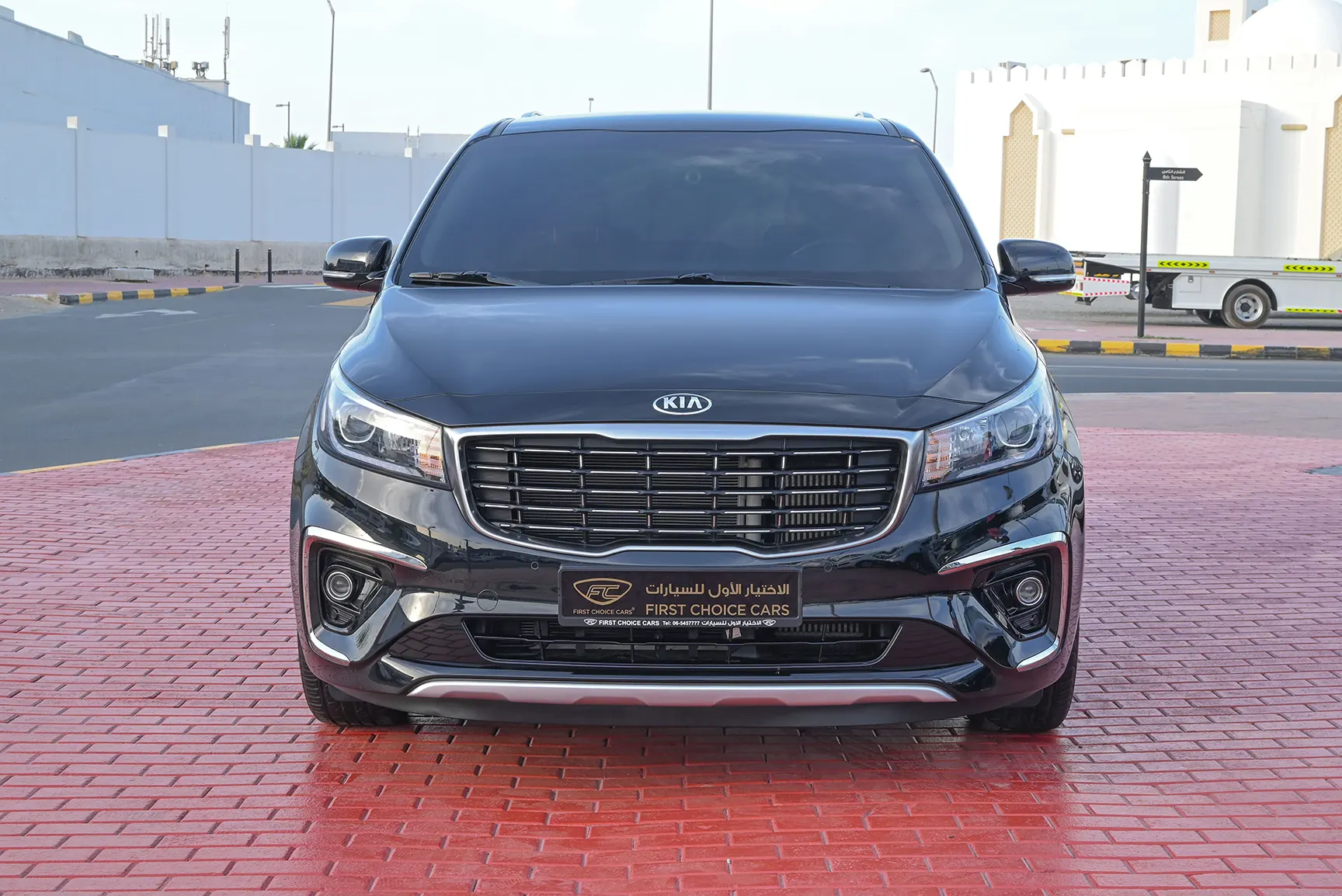 Used 2019 KIA Carnival Ex Black – Front View at First Choice Cars Sharjah