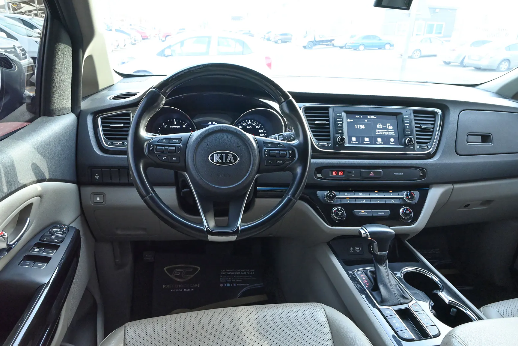 Used 2019 KIA Carnival Ex Black – Steering Wheel & Instrument Cluster at First Choice Cars Sharjah