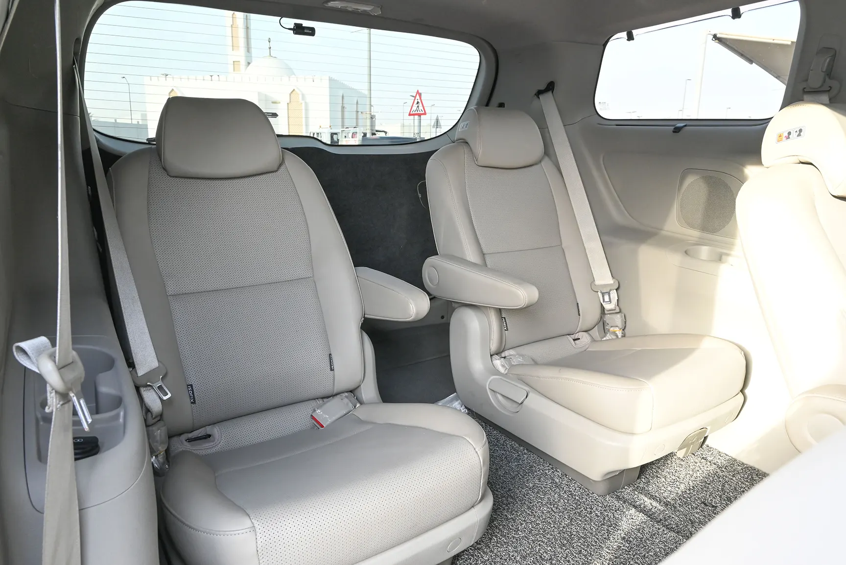 Used 2019 KIA Carnival Ex Black – Third Row Right Seat View at First Choice Cars Sharjah