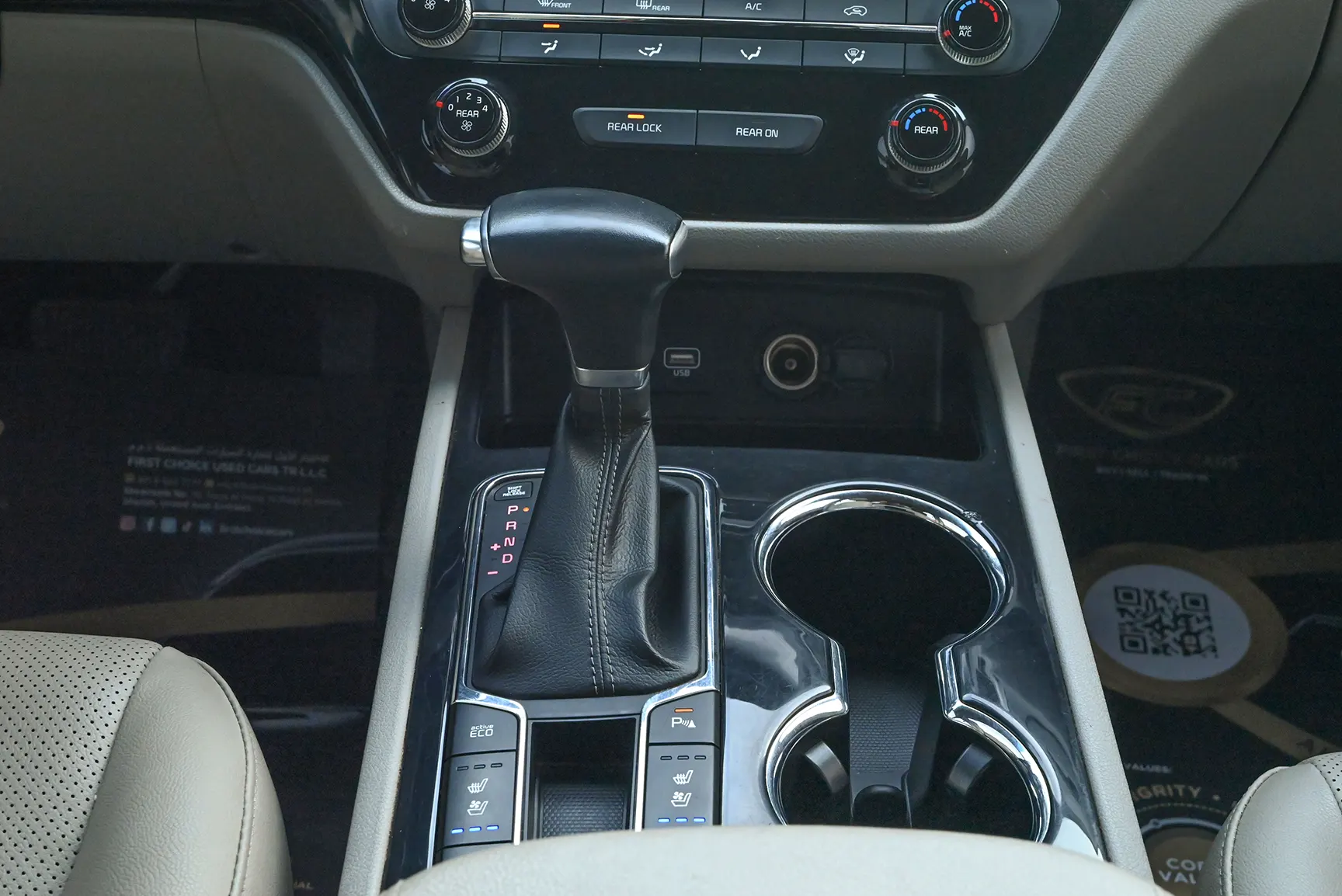 Used 2019 KIA Carnival Ex Black – Center Console & Gear Shifter at First Choice Cars Sharjah